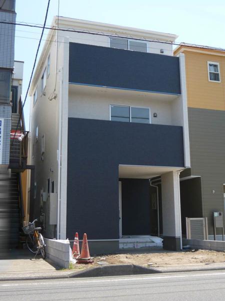 Local appearance photo