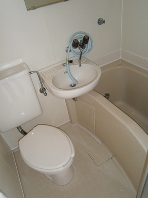 Bath. bus ・ Toilet sharing