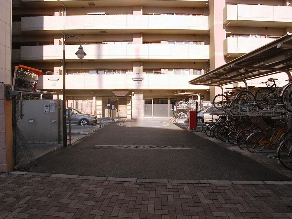 Parking lot. Bicycle-parking space ※ Back sub Entrance