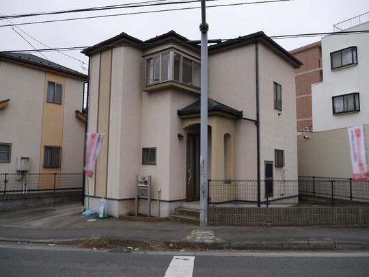 Local appearance photo. Is also a good many living environment is also near to commercial facilities in the renovated house of a quiet residential area. 