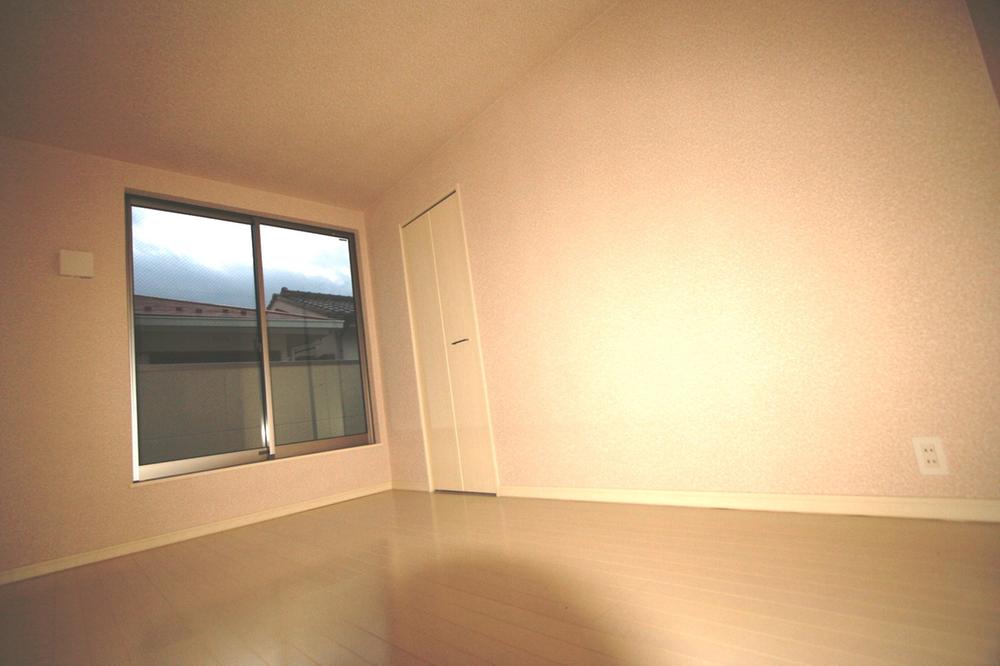 Non-living room. Local (12 May 2013) Shooting