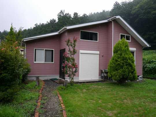 Local appearance photo. In the large garden in Built in six years one-story, The slow life can be achieved, such as BBQ and vegetable garden. 