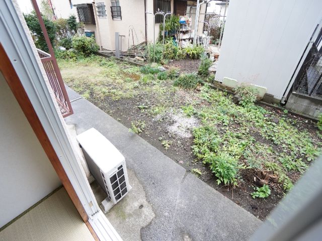 Other Equipment. Terrace and private garden as seen from the Japanese-style room 4.5 tatami