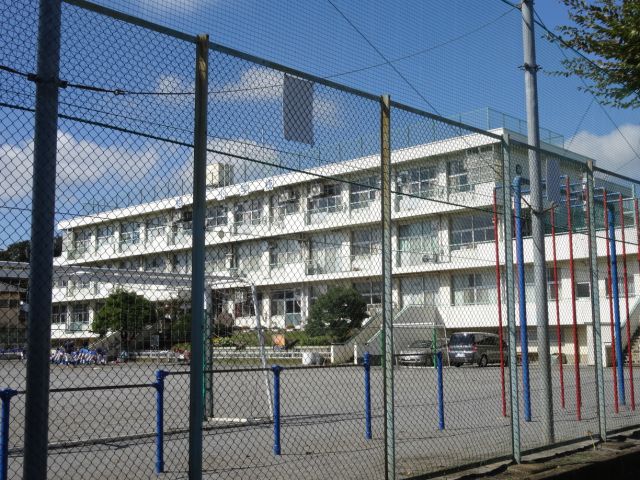 Primary school. Municipal Aihara up to elementary school (elementary school) 320m
