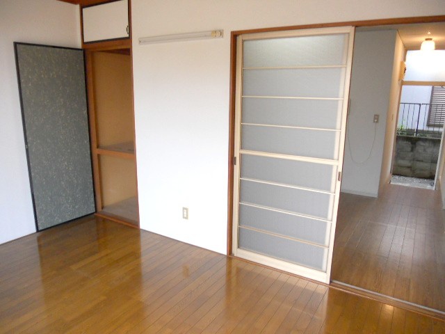 Living and room