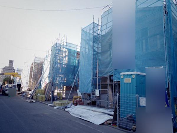 Local photos, including front road. Local (11 May 2013) Shooting 5 Building front road including local appearance