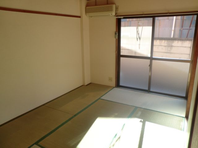 Living and room. ◇ There is also room to settle the Japanese-style ◇
