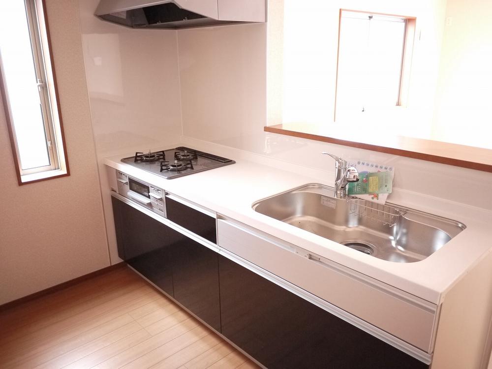 Same specifications photo (kitchen). Stainless steel worktop ・ Glass top stove system Kitchen