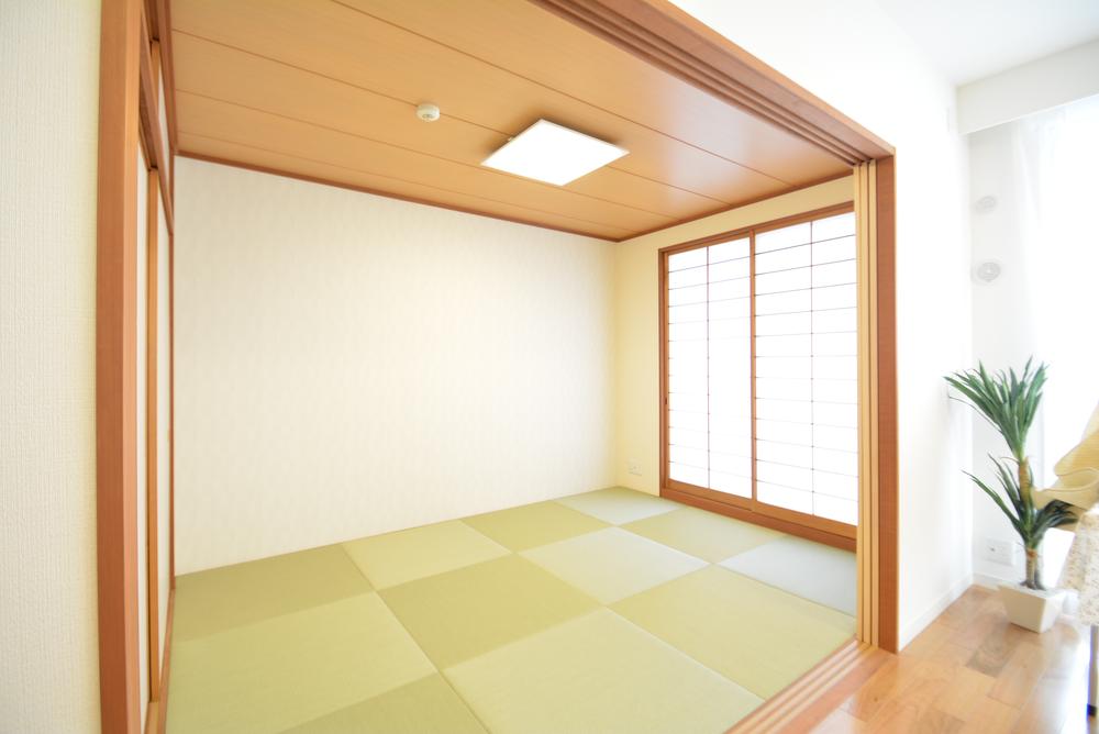 Non-living room. Japanese-style room or lay the child, It can also be used as a guest room ☆