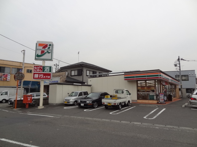 Convenience store. Seven-Eleven Sagamihara Shimokuzawa Miyanoue store up (convenience store) 637m