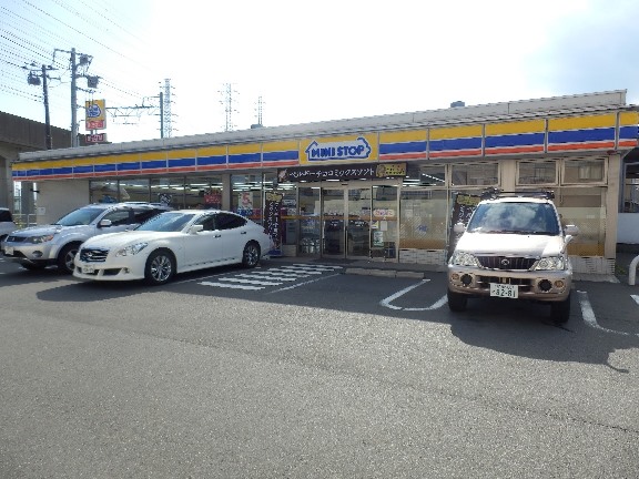 Convenience store. MINISTOP Higashihashimoto 2-chome (convenience store) to 123m
