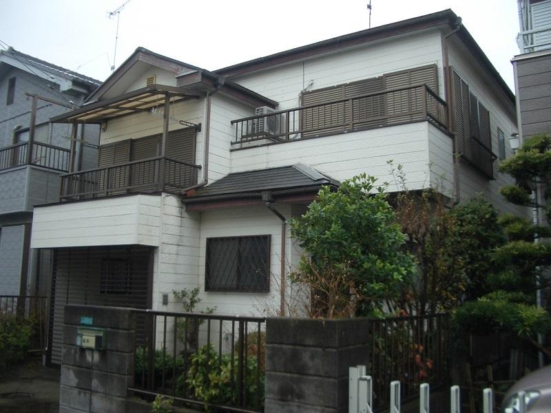Local appearance photo. 1990 Built (built-in garage)