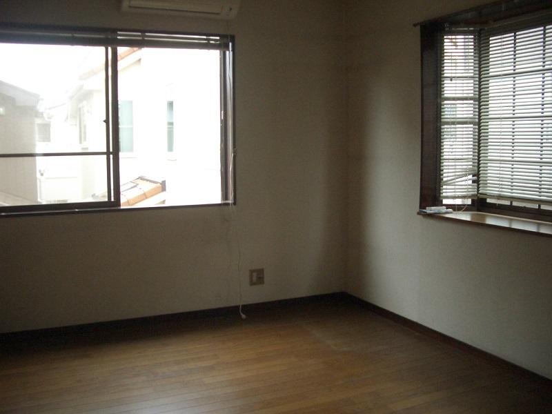 Other introspection. Mezzanine floor 6.5 Pledge Western-style