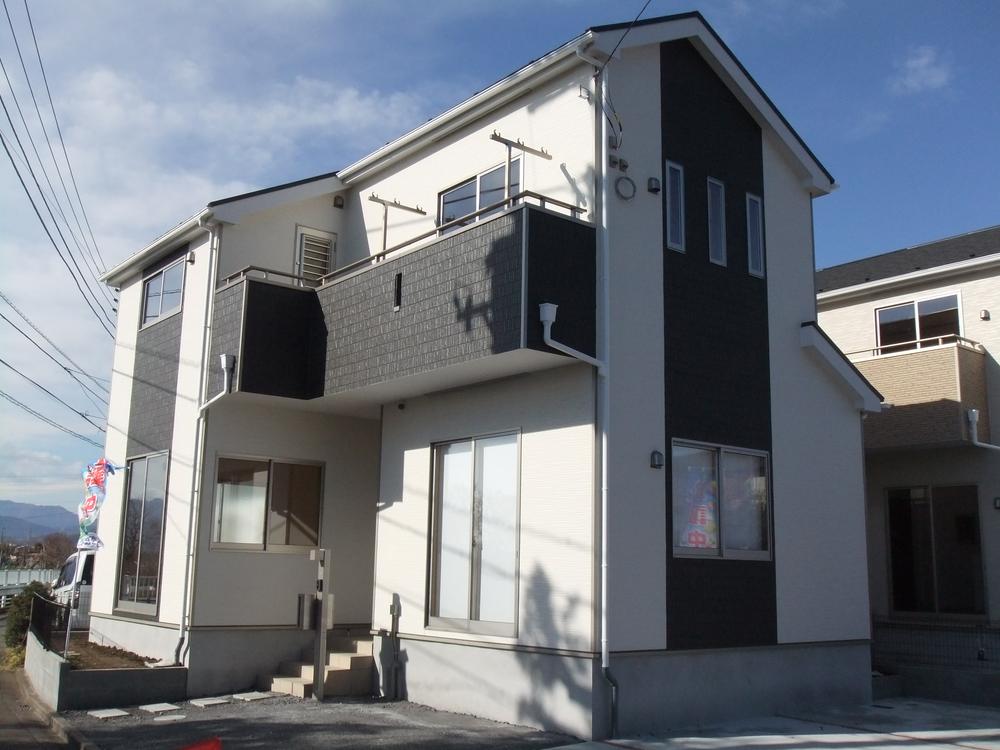 Local appearance photo. Local (12 May 2013) shooting 1 Building