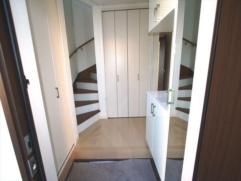 Same specifications photos (Other introspection). Same specifications