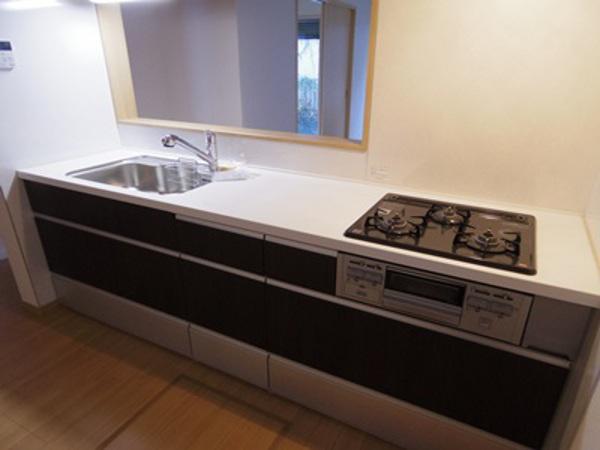 Kitchen. Building 2 Indoor (11 May 2013) Shooting