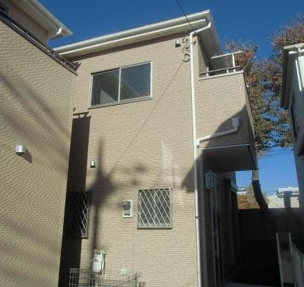 Local appearance photo. Appearance does not come simple tired