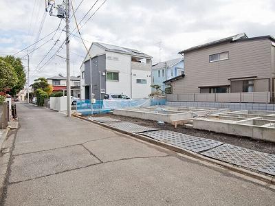 Local photos, including front road. Local (12 May 2013) Shooting