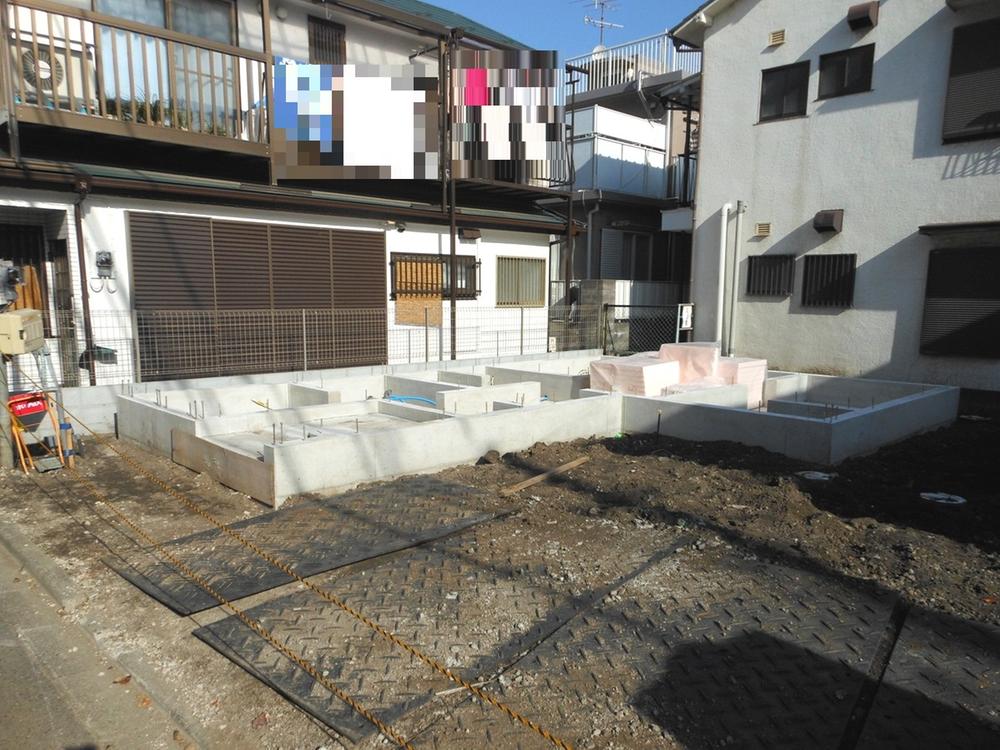 Local appearance photo. Local (12 May 2013) Shooting