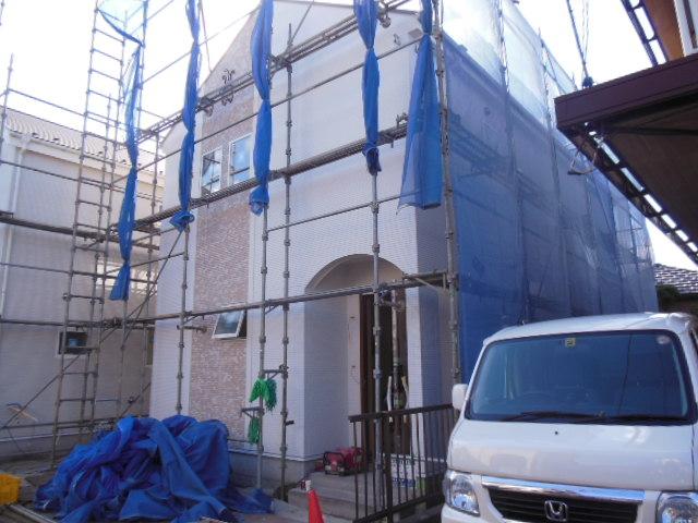 Local appearance photo. 1 Building