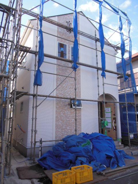 Local appearance photo. 1 Building