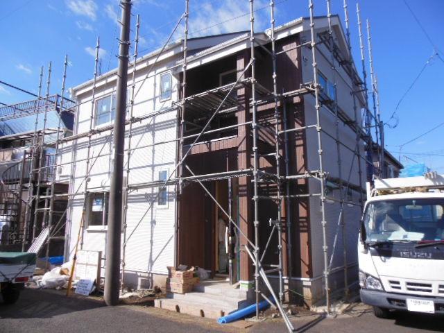 Local appearance photo. Building 2 Local (11 May 2013) Shooting