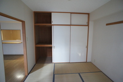 Living and room. Storage is with spacious and the Japanese-style room.