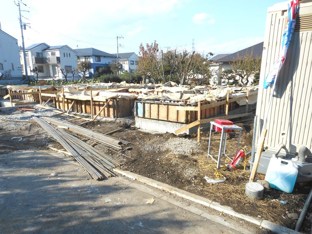 Local appearance photo. 4 Building