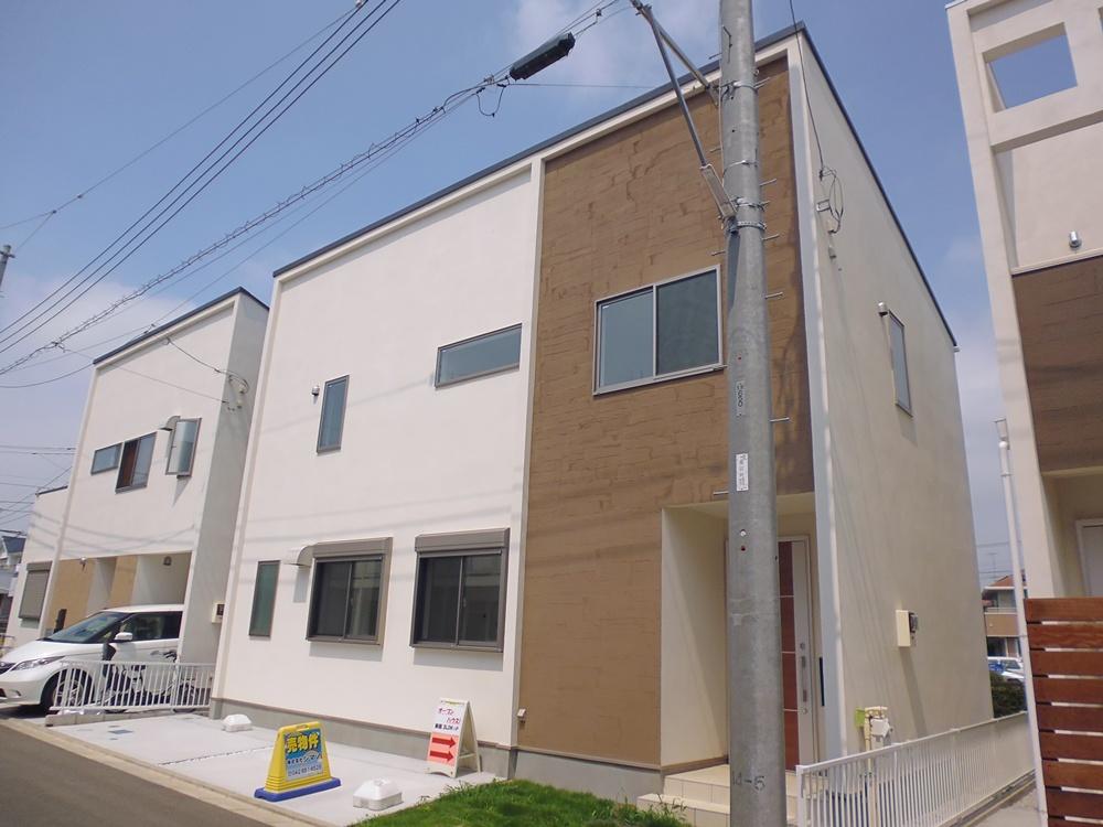 Local appearance photo