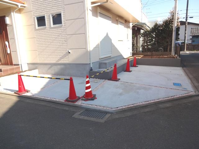 Parking lot. Parking is easy car space 2 cars