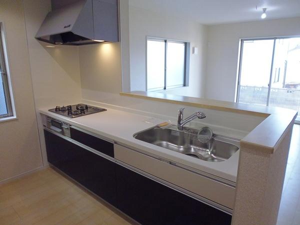 Living. Also it has been summarized in a chic image Building 2.