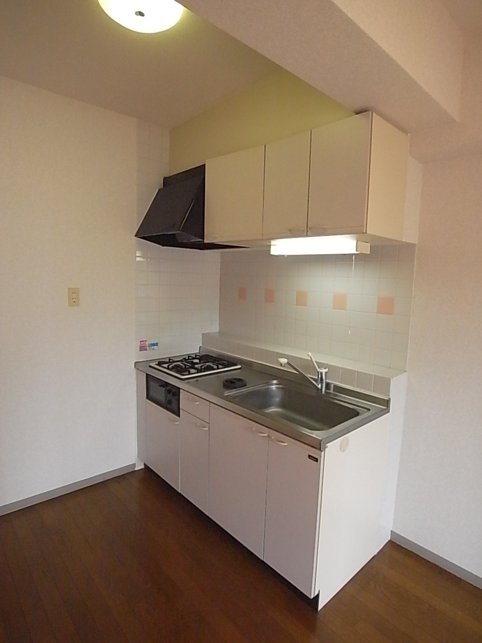 Kitchen. It will be the photograph of 403, Room of the same properties. 