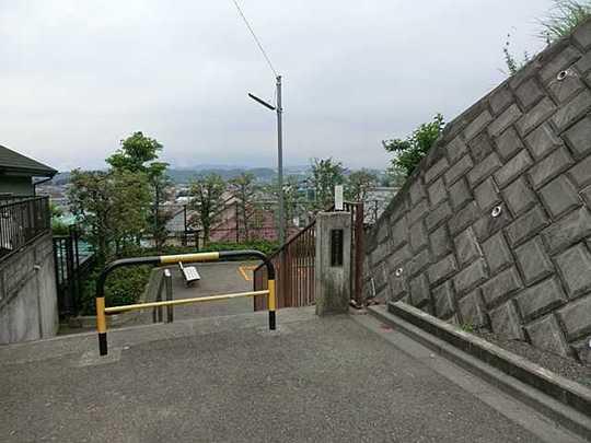 park. 231m until Isobe Suzukakedai park
