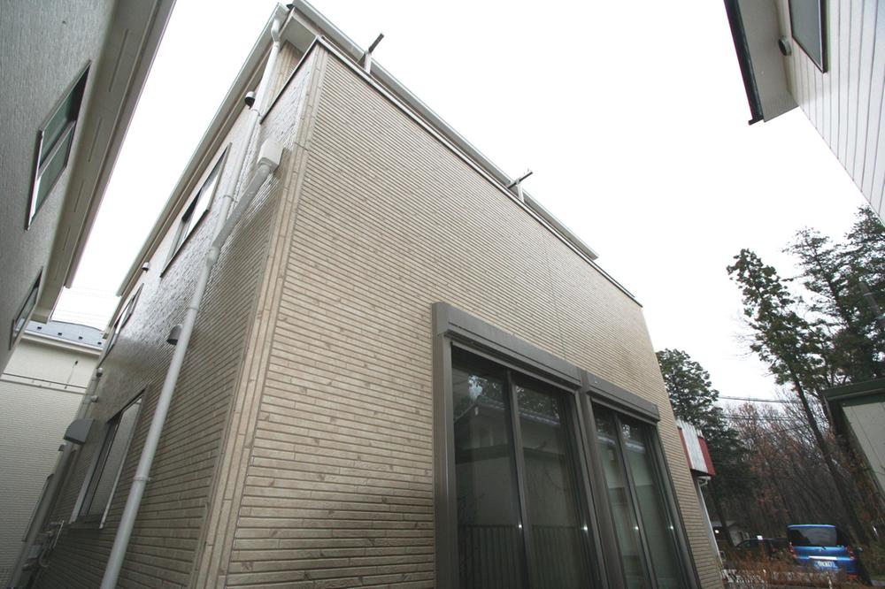 Local appearance photo. Local (12 May 2013) Shooting