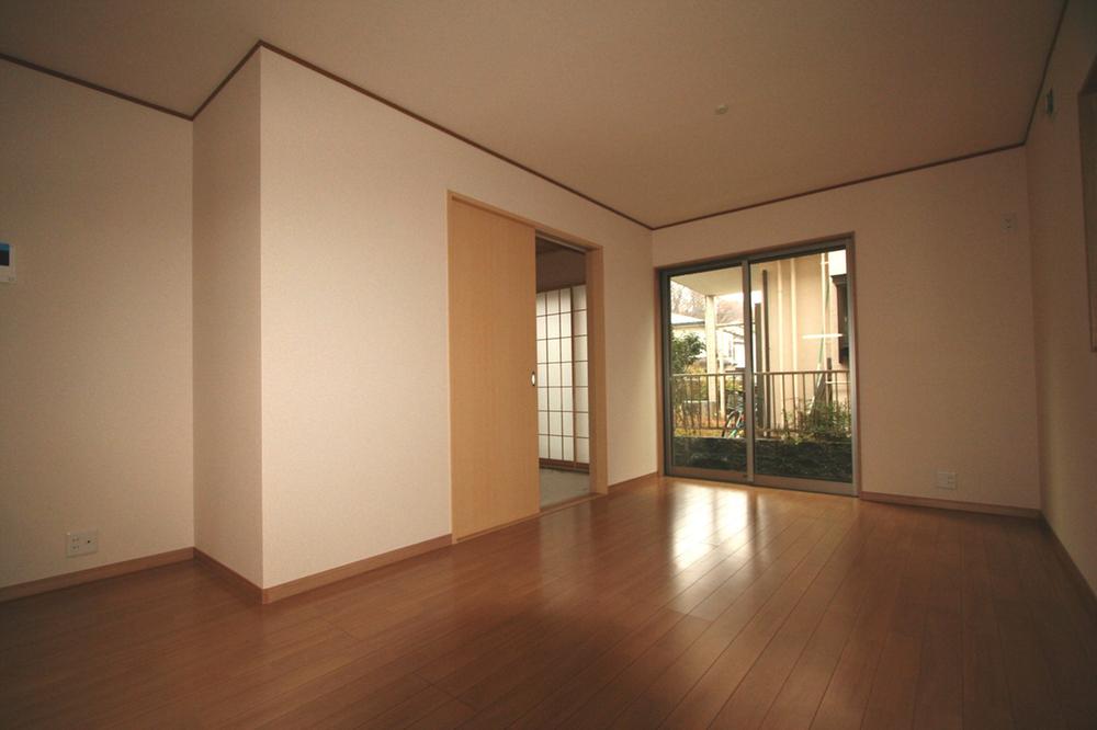 Living. Local (12 May 2013) Shooting