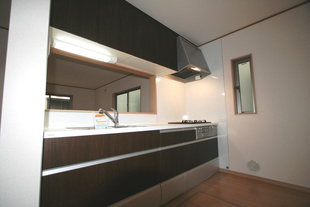 Kitchen. Local (12 May 2013) Shooting