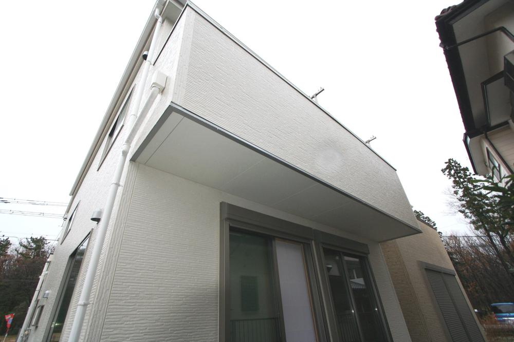 Local appearance photo. Local (12 May 2013) Shooting