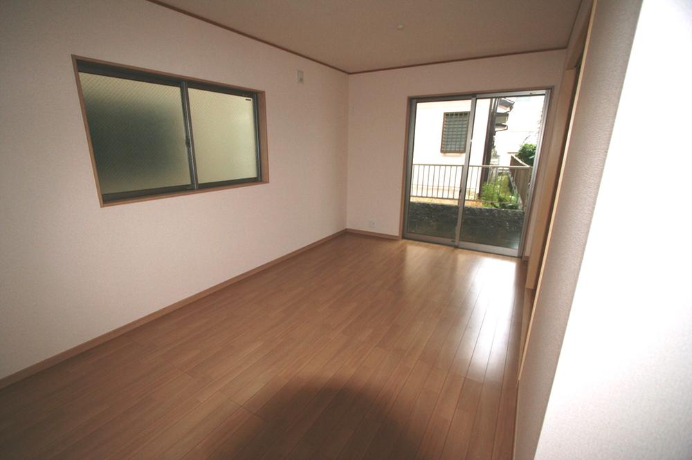 Non-living room. Local (12 May 2013) Shooting