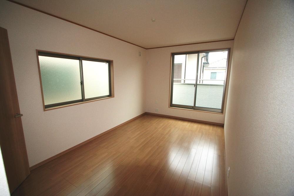 Non-living room. Local (12 May 2013) Shooting