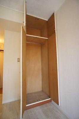 Receipt. Western-style housing ☆ In the closet type, Court will also be multiplied by a breeze! 