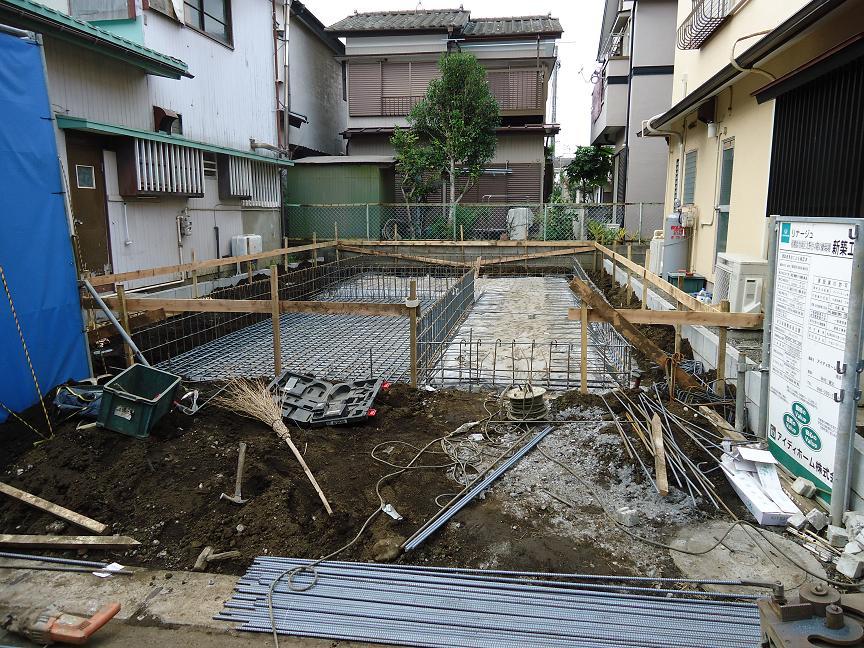 Local appearance photo. It is a photograph of the local site (November 2013) Shooting