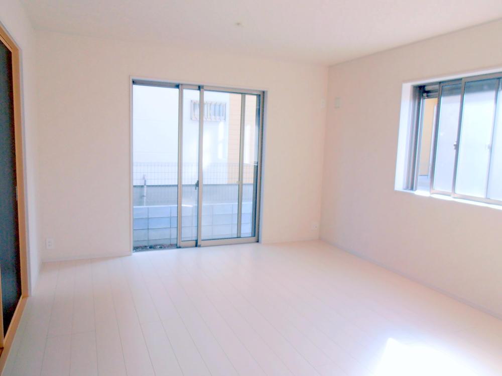 Living. Living example of construction with a bright and airy