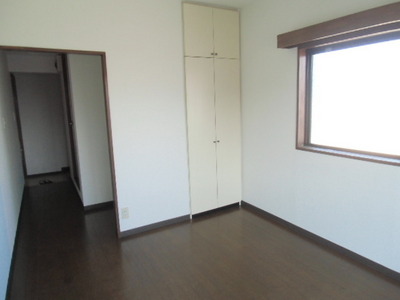 Living and room. Popular corner room ☆ I'm happy with storage