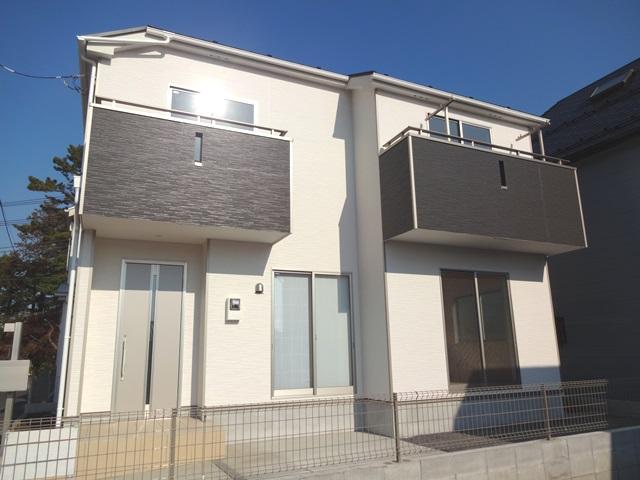 Local appearance photo. Building 2 appearance In south-facing is good per yang