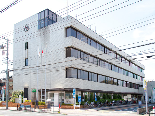 Surrounding environment. Sagamihara Minami-ku ward office (in the Government Building) (11 mins / About 880m)