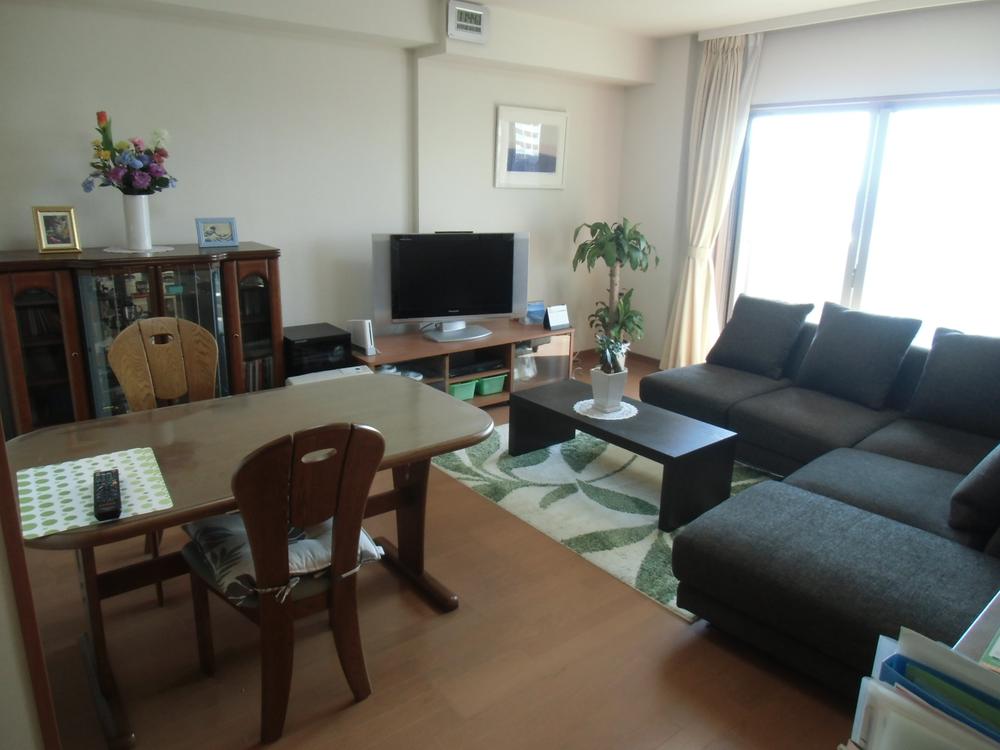 Non-living room. Indoor (11 May 2013) Shooting