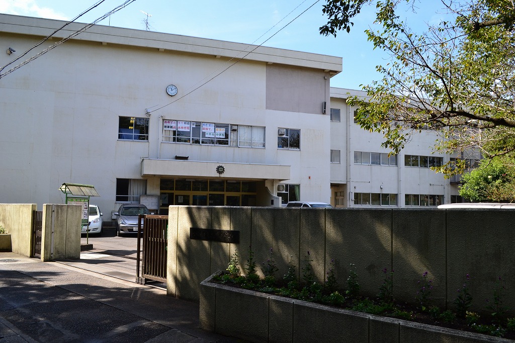 Junior high school. Onodai 1548m until junior high school (junior high school)