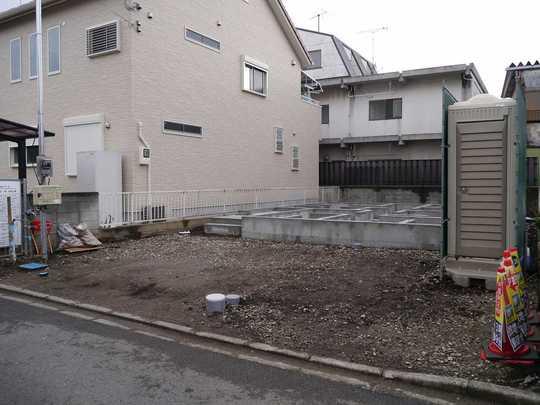 Other local. It is also a good many living environment commercial facility within walking distance in a quiet residential area of Odakyusagamihara Station 9 minute walk.