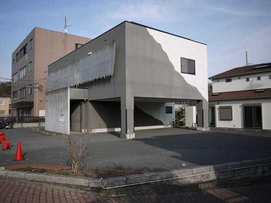 Local appearance photo. It is a large site of 100 square meters in Harataima Station 10-minute walk of the store shared housing. 