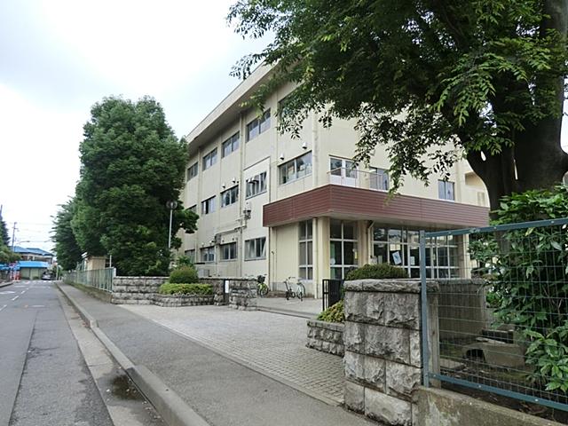 Junior high school. 644m to Sagamihara Municipal Kamitsuruma junior high school